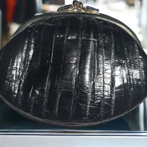 Vintage Kiss Lock Clutch & Matcing Key Holder Ladies Set in Genuine Eel Skin - Picture 12 of 12